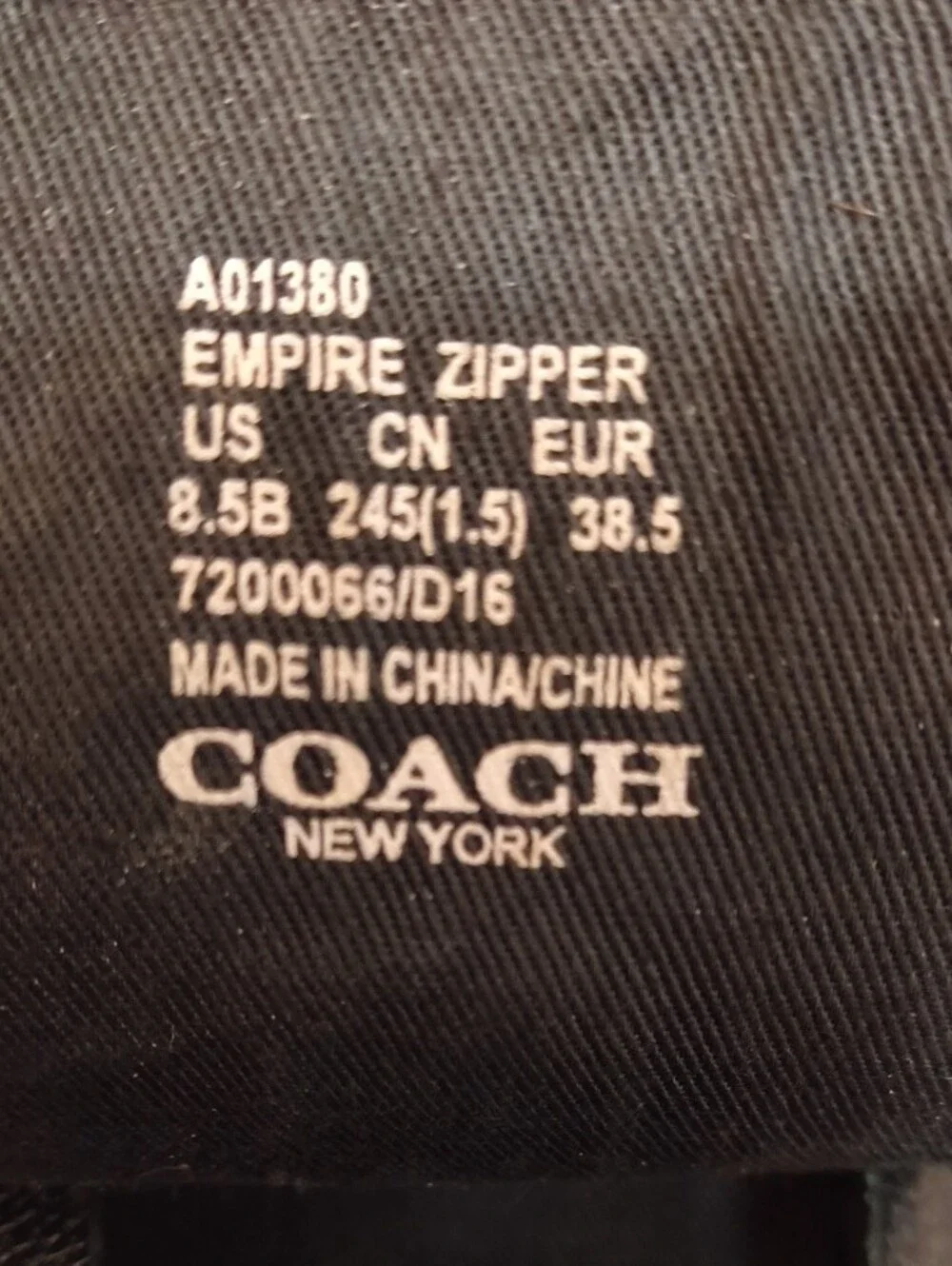 Coach empire zipper